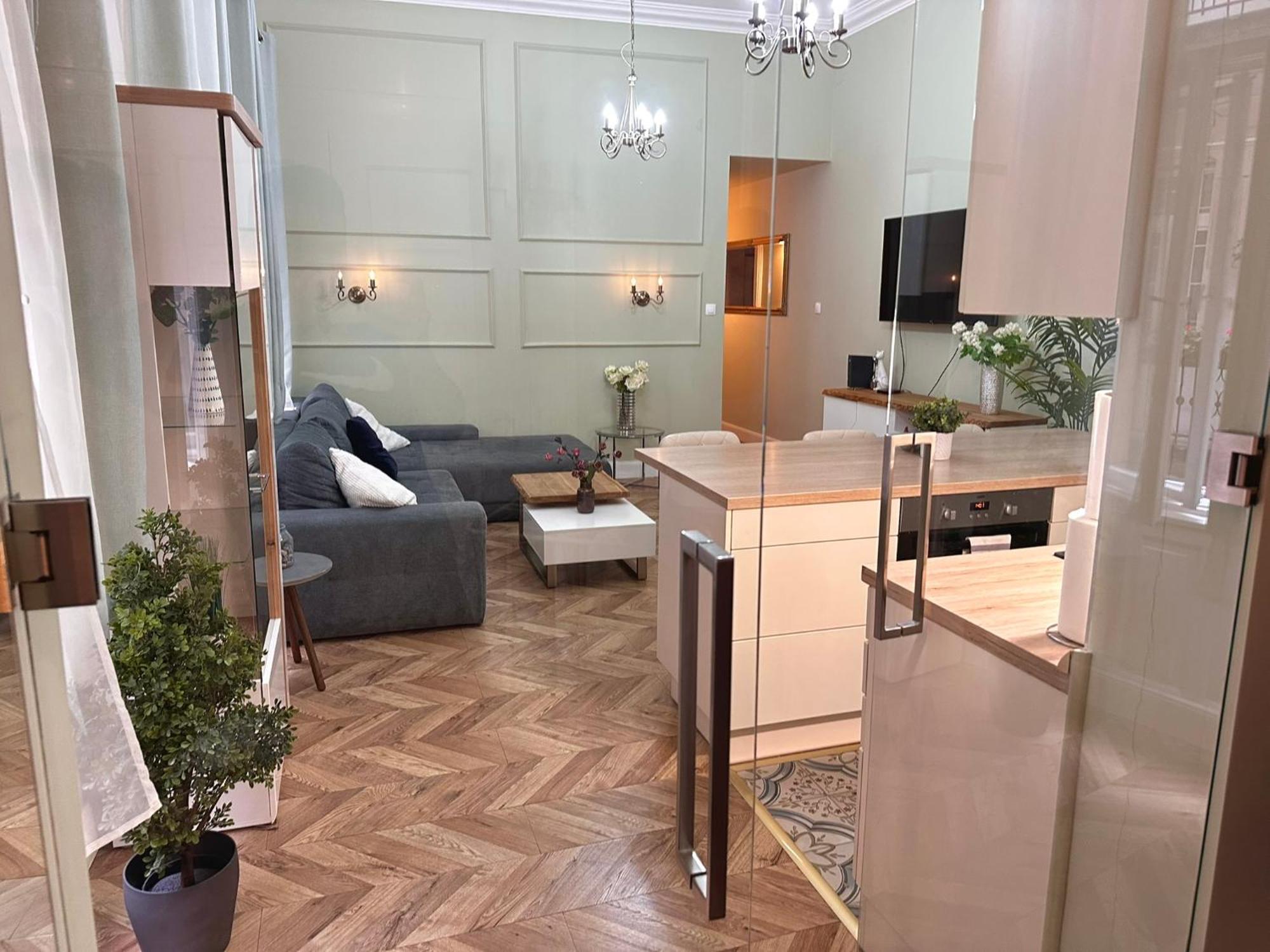 Pj Apartment, Budapest
